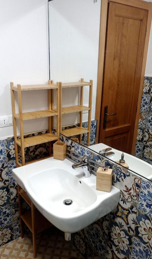 Apartamento Il Geranio Finale Ligure Exterior foto